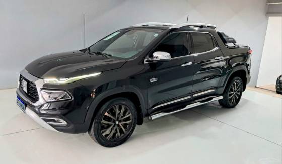 FIAT TORO 2.0 16V TURBO DIESEL RANCH 4WD AT9 FIAT TORO 2.0 16V TURBO DIESEL RANCH 4WD AT9